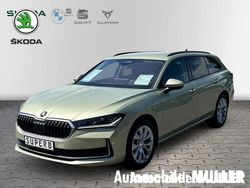 Beige Gebraucht 2024 Skoda Superb Selection Kombi | 44.790 € (Guter Preis)
