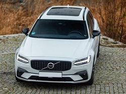 Weiß Gebraucht 2023 Volvo V90 Ultimate Kombi | 37.500 € (Guter Preis)