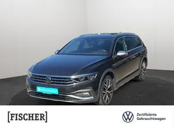 Grau Gebraucht 2023 VW Passat Alltrack Kombi | 38.822 € (Etwas zu teuer)