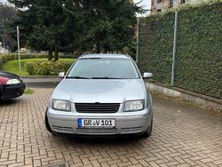 Gebraucht 2002 VW Bora Edition Limousine | 1.000 € (Guter Preis)