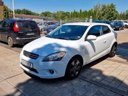Weiß Gebraucht 2010 Kia ProCeed Kleinwagen | 2.790 € (Fairer Preis)