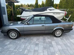 Grau Gebraucht 1991 BMW 325 Cabriolet Basis Cabrio | 16.900 €