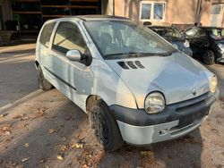 Grau Gebraucht 2007 Renault Twingo Kleinwagen | 799 €