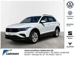 Oryxweiß perlmutteffekt Gebraucht 2024 VW Tiguan Life SUV | 28.857 € (Guter Preis)