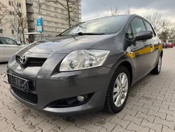 Grau Gebraucht 2008 Toyota Auris Sol Limousine | 2.700 € (Fairer Preis)