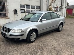 Silber Gebraucht 2003 VW Passat Limousine | 2.150 € (Fairer Preis)