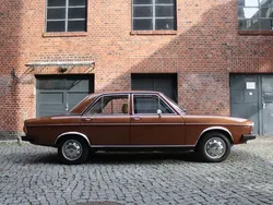 Braun Gebraucht 1975 Audi 100 Limousine | 15.900 €