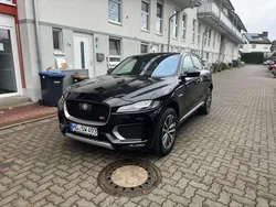Santorini black Gebraucht 2017 Jaguar F-Pace First Edition SUV | 25.990 € (Teuer)