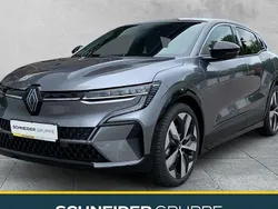Grau Neu 2025 Renault Mégane Komfort Limousine | 47.640 €