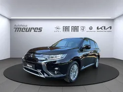 Rubinschwarz (m) Gebraucht 2021 Mitsubishi Outlander P-HEV SUV | 26.888 € (Fairer Preis)