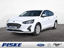 Weiß Gebraucht 2020 Ford Focus Trend Limousine | 13.450 € (Fairer Preis)