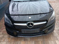 Rot Gebraucht 2016 Mercedes CLA180 Shooting Brake Kombi | 16.800 € (Fairer Preis)