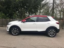 Weiß Gebraucht 2018 Kia Stonic SUV | 12.700 € (Fairer Preis)