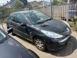 Grau hurricane/flach standard Gebraucht 2009 Peugeot 206 Basis Kleinwagen | 850 € (Guter Preis)