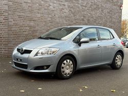 Blau Gebraucht 2009 Toyota Auris Life Limousine | 5.999 € (Superpreis)