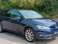 Blau Gebraucht 2017 VW Golf VII Comfortline Limousine | 14.200 € (Teuer)