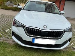 Weiß Gebraucht 2021 Skoda Scala Drive Kleinwagen | 17.999 € (Fairer Preis)