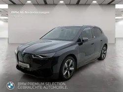 Grau Gebraucht 2024 BMW iX Sport Line SUV | 72.909 € (Etwas zu teuer)