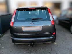 Grau Gebraucht 2005 Ford C-MAX Ghia Van / Kleinbus | 800 € (Fairer Preis)