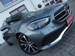 Grau Gebraucht 2021 Mercedes E300 Limousine | 27.689 € (Teuer)