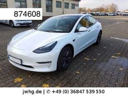 Weiß Gebraucht 2022 Tesla Model 3 Limousine | 29.450 € (Guter Preis)