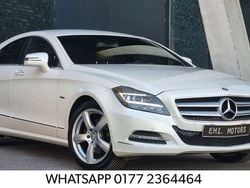 Weiß Gebraucht 2012 Mercedes CLS350 Limousine | 21.999 € (Fairer Preis)
