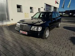 Schwarz Gebraucht 1996 Mercedes E200 Kombi | 5.290 € (Fairer Preis)