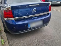 Blau Gebraucht 2005 Opel Vectra Limousine | 1.300 €