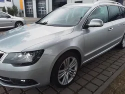 Silber Gebraucht 2015 Skoda Superb Elegance Kombi | 8.900 € (Guter Preis)