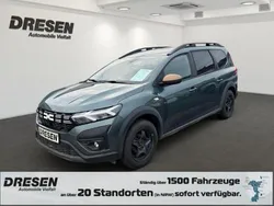Gruen Gebraucht 2023 Dacia Jogger Extreme Van / Kleinbus | 19.880 € (Fairer Preis)