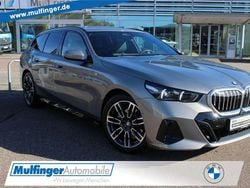 Oxide grey Gebraucht 2025 BMW 520 M Sport Kombi | 51.480 € (Guter Preis)