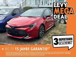 Karminarot metallic, dach schwarz Gebraucht 2019 Toyota Corolla Club Limousine | 22.590 € (Fairer Preis)