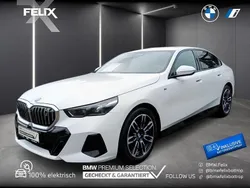 Alpinweiss iii Gebraucht 2024 BMW i5 M Sport Limousine | 59.770 € (Guter Preis)