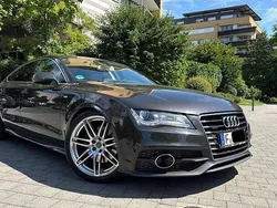 Grau Gebraucht 2011 Audi A7 Sportback Exclusive Kleinwagen | 12.790 € (Teuer)
