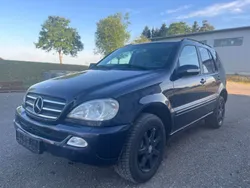 Blau Gebraucht 2003 Mercedes ML400 SUV | 4.350 € (Fairer Preis)