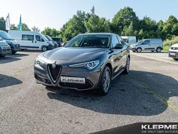 Grigio vesuvio, metallic Gebraucht 2021 Alfa Romeo Stelvio Super SUV | 28.990 € (Superpreis)