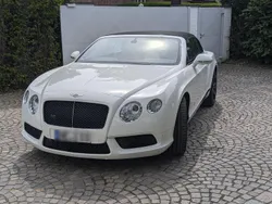 Weiß Gebraucht 2012 Bentley Continental GT Convertible Cabrio | 75.000 €