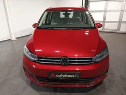Rot Gebraucht 2021 VW Touran Highline Van / Kleinbus | 28.330 € (Guter Preis)