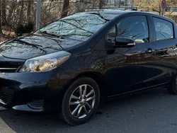 Schwarz Gebraucht 2014 Toyota Yaris Edition Limousine | 5.500 € (Etwas zu teuer)