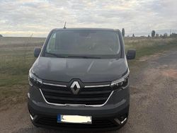 Grau Gebraucht 2022 Renault Traffic Limousine | 26.900 €