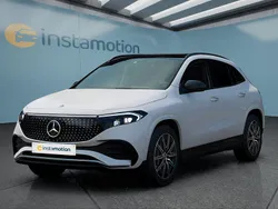 Weiß Gebraucht 2023 Mercedes EQA300 SUV | 44.799 € (Teuer)