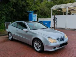 Silber Gebraucht 2003 Mercedes CLC230 Kleinwagen | 2.999 €