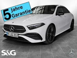Unilack polarweiß Gebraucht 2025 Mercedes A200 AMG Limousine | 47.999 €