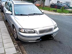 Silber Gebraucht 2002 Volvo V70 Kombi | 1.500 € (Superpreis)