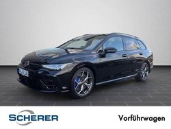 Grenadillschwarz metallic (metallic) Gebraucht 2025 VW Golf VIII R Kombi | 59.790 €