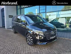 Schwarz Gebraucht 2024 Mercedes V300 Avantgarde Van / Kleinbus | 71.890 € (Superpreis)