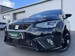 Mitternachtsschwarz Gebraucht 2023 Seat Ibiza FR-Line Limousine | 23.460 € (Fairer Preis)