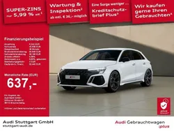 Gletscherweiß metallic Gebraucht 2024 Audi RS3 Sportback Sport Kleinwagen | 62.440 € (Teuer)