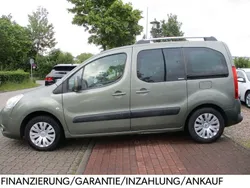 Grau Gebraucht 2010 Citroën Berlingo Van / Kleinbus | 5.999 € (Fairer Preis)