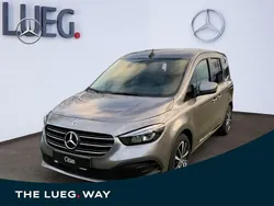 Grau Gebraucht 2024 Mercedes T180 Progressive Van / Kleinbus | 34.950 € (Teuer)